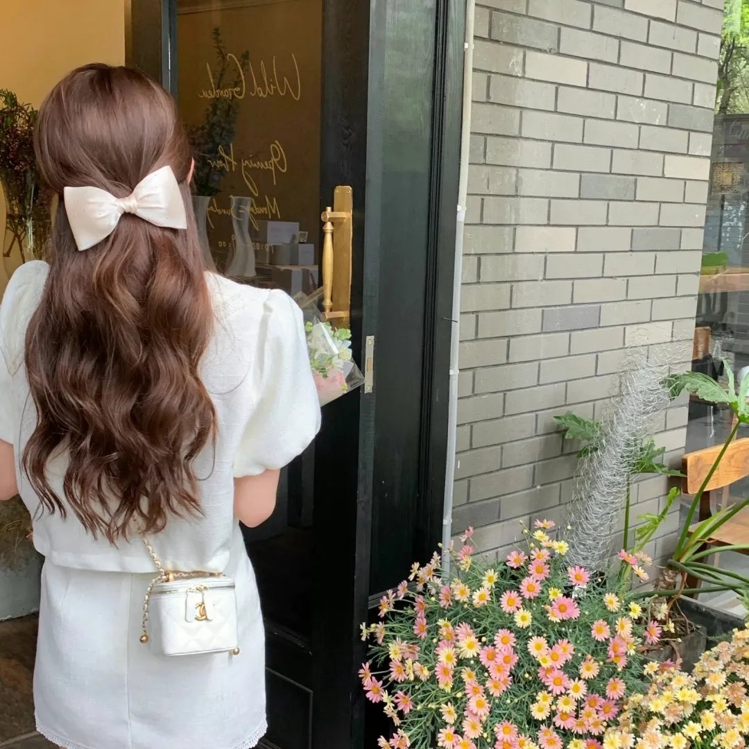 校对女孩河野悦子